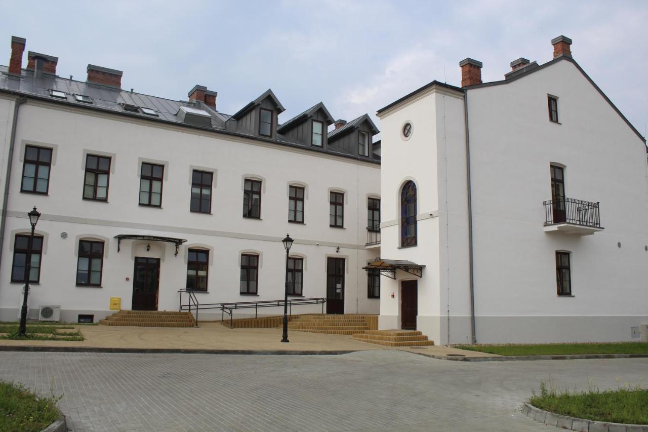 Centrum "Arka" Радом Екстериор снимка